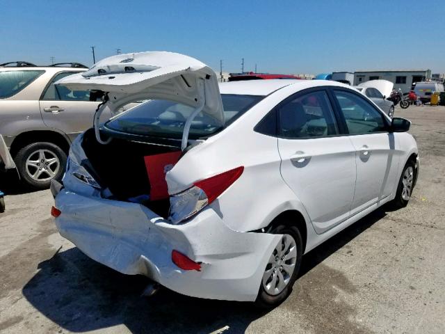 KMHCT4AE9HU250052 - 2017 HYUNDAI ACCENT SE WHITE photo 4