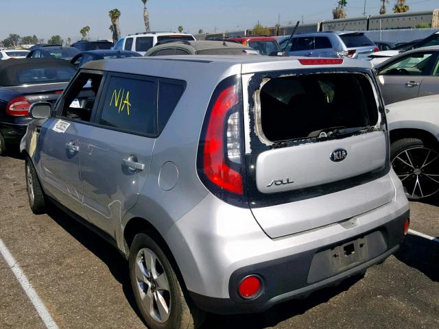 KNDJN2A23J7613157 - 2018 KIA SOUL SILVER photo 3