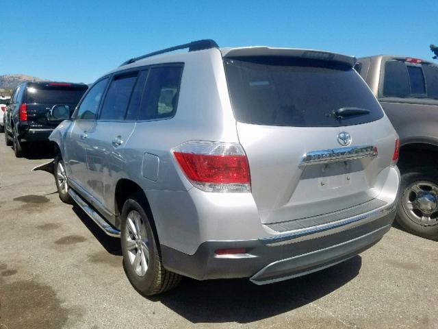 5TDZK3EH7CS064927 - 2012 TOYOTA HIGHLANDER SILVER photo 3