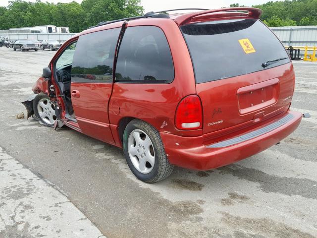 1B4GP45G3YB599898 - 2000 DODGE CARAVAN SE RED photo 3