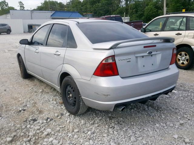 1FAFP34N27W334346 - 2007 FORD FOCUS ZX4 SILVER photo 3