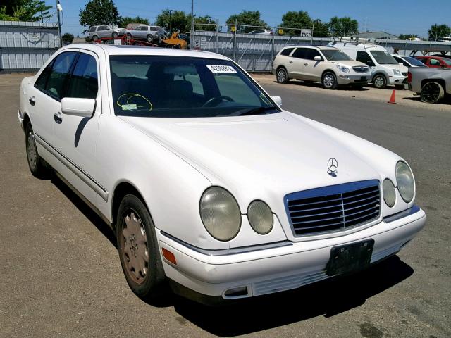 WDBJF55F8VJ027458 - 1997 MERCEDES-BENZ E 320 WHITE photo 1