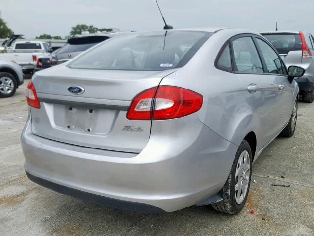 3FADP4AJ9DM204526 - 2013 FORD FIESTA S SILVER photo 4