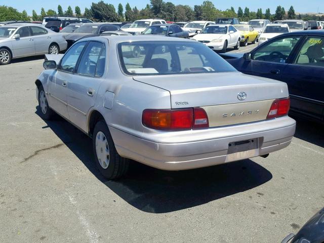 JT2BG12K4T0394270 - 1996 TOYOTA CAMRY DX SILVER photo 3