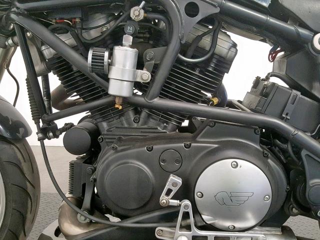 4MZSS56J113220100 - 2001 BUELL LIGHTNING BLACK photo 6