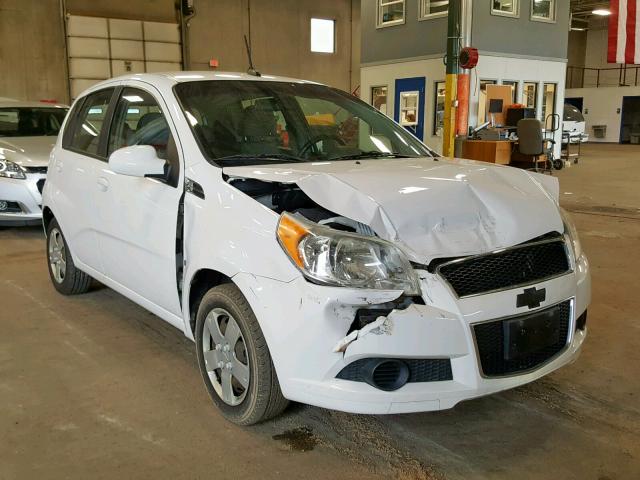 KL1TD66EX9B385681 - 2009 CHEVROLET AVEO LS WHITE photo 1