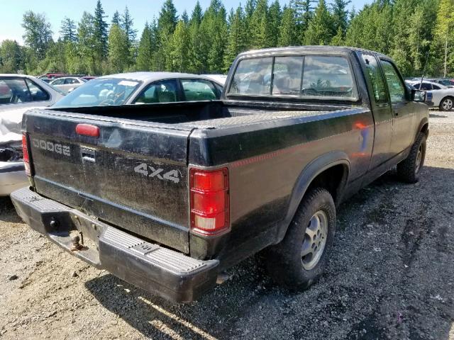 1B7GG23X9TS548117 - 1996 DODGE DAKOTA BLACK photo 4