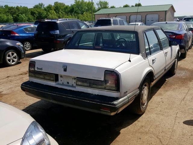 1G3HN54CXL1843806 - 1990 OLDSMOBILE DELTA 88 R WHITE photo 4