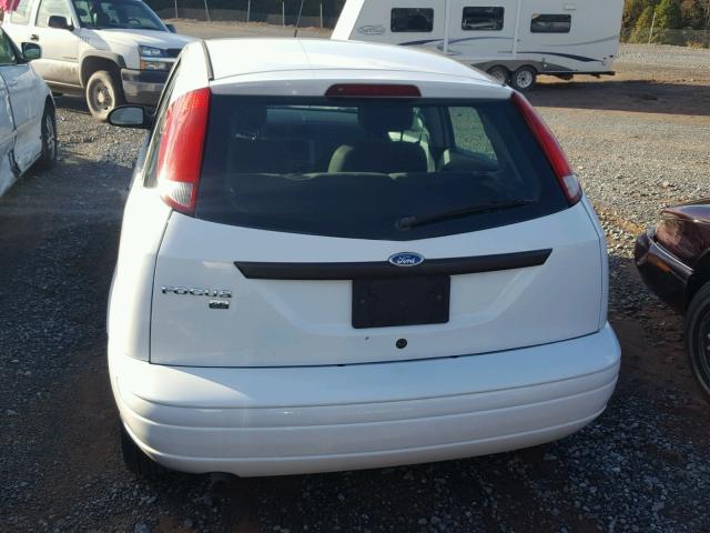 1FAFP37N07W256511 - 2007 FORD FOCUS ZX5 WHITE photo 10