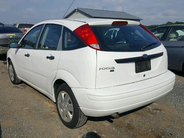 1FAFP37N07W256511 - 2007 FORD FOCUS ZX5 WHITE photo 3