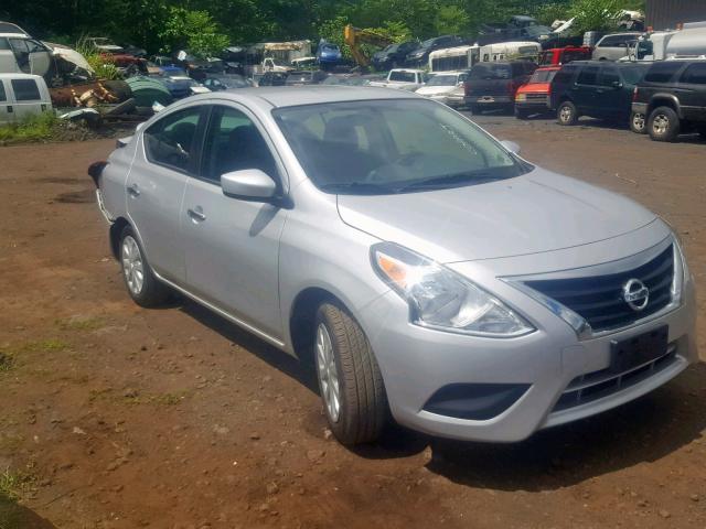 3N1CN7AP2KL824285 - 2019 NISSAN VERSA S SILVER photo 1