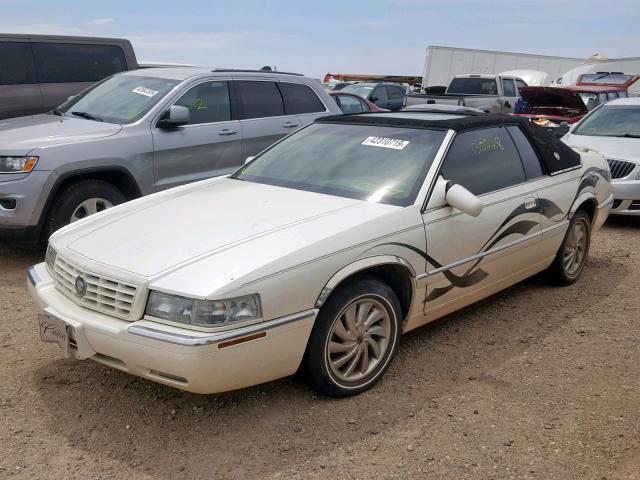 1G6ET1294TU601734 - 1996 CADILLAC ELDORADO T WHITE photo 2