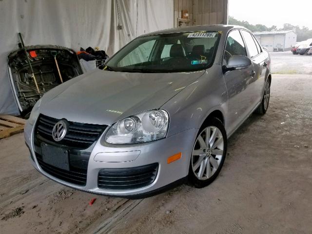 3VWRA7AJ3AM028780 - 2010 VOLKSWAGEN JETTA WOLF SILVER photo 2