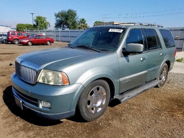 5LMFU275X6LJ25096 - 2006 LINCOLN NAVIGATOR BLUE photo 2