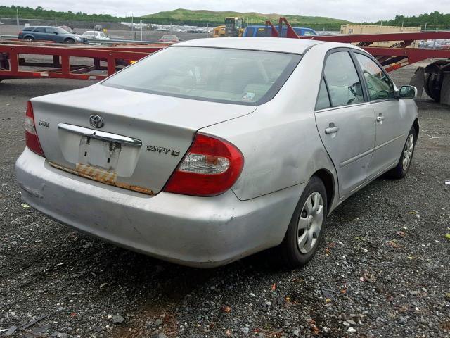 4T1BE32K14U805977 - 2004 TOYOTA CAMRY LE GRAY photo 4