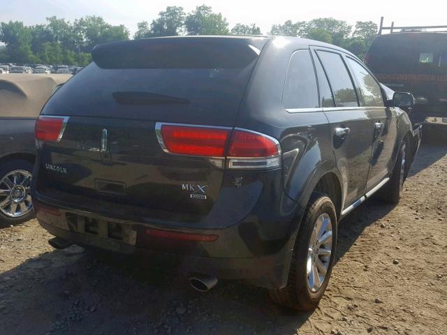 2LMDJ8JK5CBL16185 - 2012 LINCOLN MKX BLACK photo 4