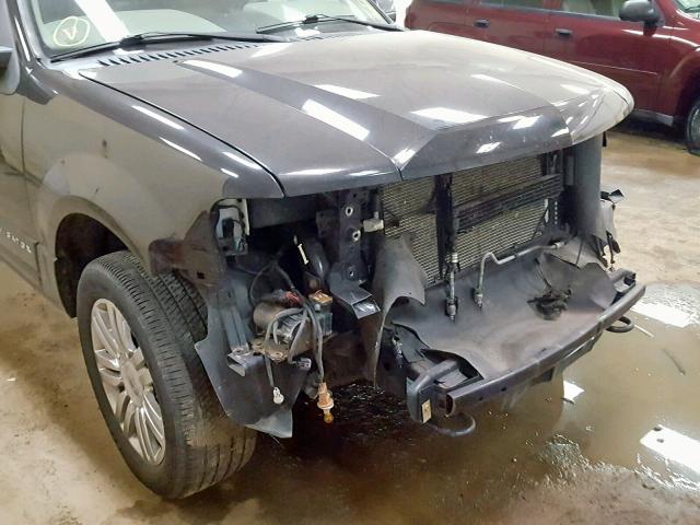 5LMJJ2J5XAEJ03107 - 2010 LINCOLN NAVIGATOR BLACK photo 9