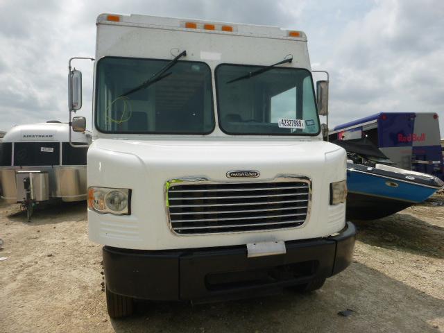 4UZAARBW47CY34686 - 2007 FREIGHTLINER CHASSIS M WHITE photo 10