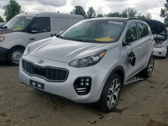 KNDPRCA68J7364670 - 2018 KIA SPORTAGE S SILVER photo 2