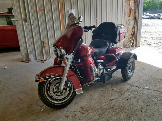 1HD1FC4158Y668895 - 2008 HARLEY-DAVIDSON FLHTCUI MAROON photo 2