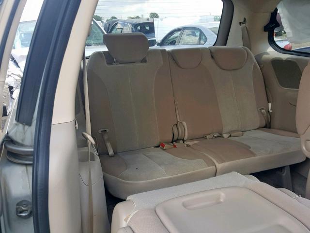 KNDMG4C73E6565098 - 2014 KIA SEDONA LX SILVER photo 9