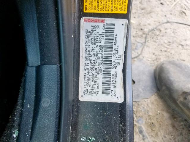 JTHBD192520051065 - 2002 LEXUS IS 300 GRAY photo 10