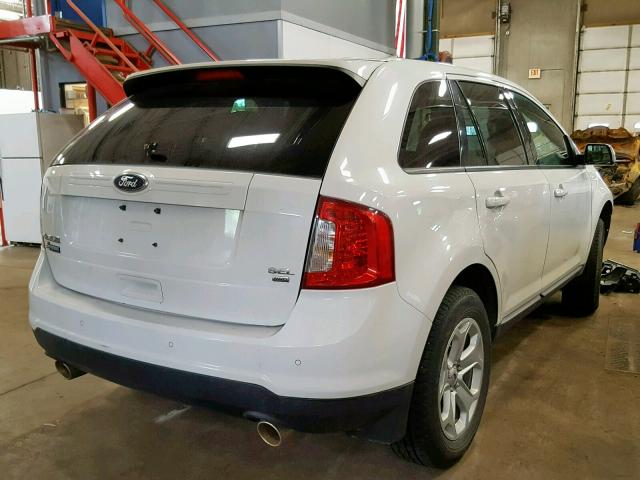 2FMDK4JC9DBA22137 - 2013 FORD EDGE SEL WHITE photo 4