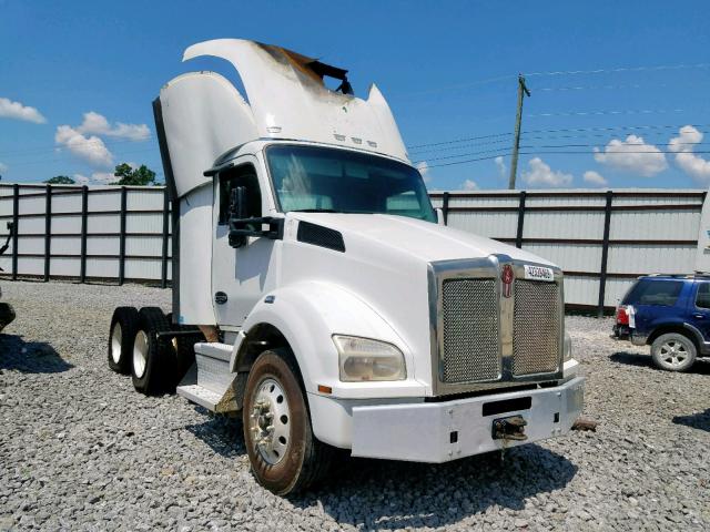 1XKZDP9X6JJ199866 - 2018 KENWORTH CONSTRUCTI WHITE photo 1