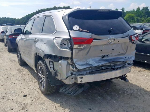 5TDJZRFH3HS477512 - 2017 TOYOTA HIGHLANDER SILVER photo 3