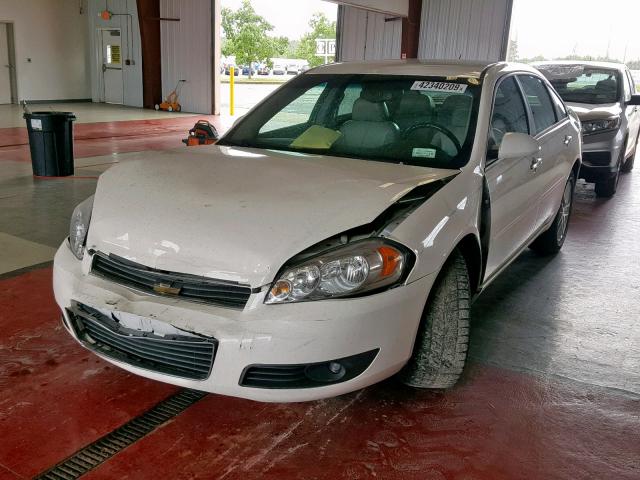 2G1WU583481235312 - 2008 CHEVROLET IMPALA LTZ WHITE photo 2