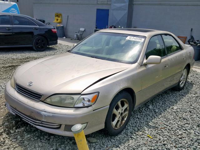 JT8BF28G810338265 - 2001 LEXUS ES 300 BEIGE photo 2