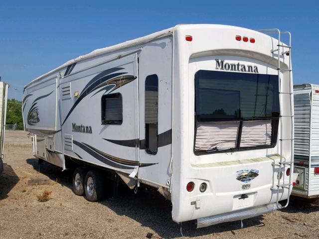 4YDF37222D4701725 - 2013 KEYSTONE MONTANA WHITE photo 3