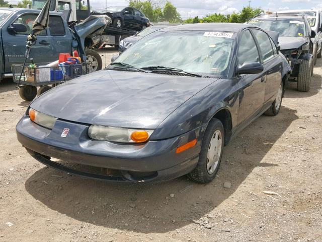 1G8ZH52811Z315946 - 2001 SATURN SL1 GRAY photo 2