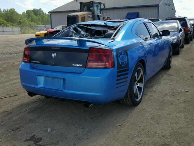 2B3LA73W18H163784 - 2008 DODGE CHARGER SR BLUE photo 4