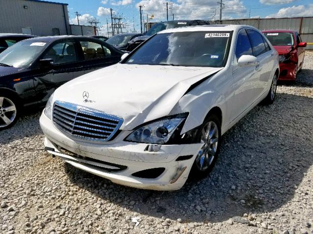 WDDNG71X17A084295 - 2007 MERCEDES-BENZ S 550 WHITE photo 2