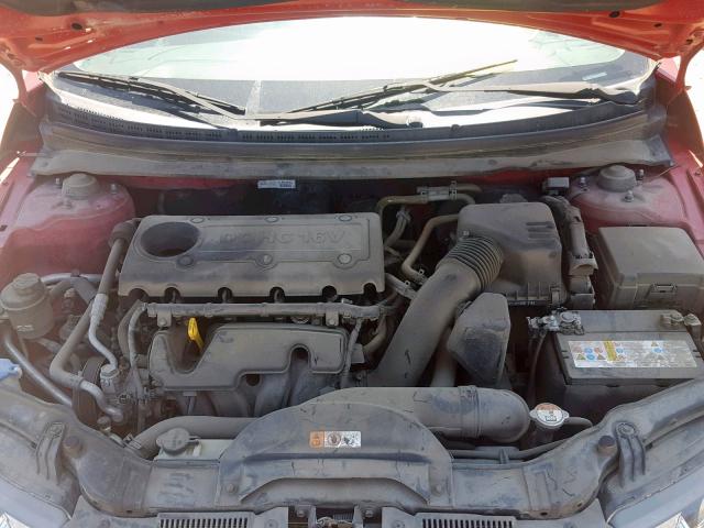 KNAFU4A25D5730675 - 2013 KIA FORTE EX RED photo 7