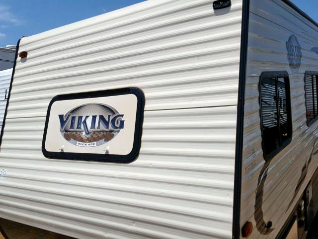 5ZT2VWFC6HJ114006 - 2017 WILDWOOD VIKING TAN photo 9