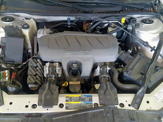 2G2WP552181181742 - 2008 PONTIAC GRAND PRIX SILVER photo 7