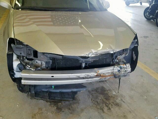 2G2WP552181181742 - 2008 PONTIAC GRAND PRIX SILVER photo 9