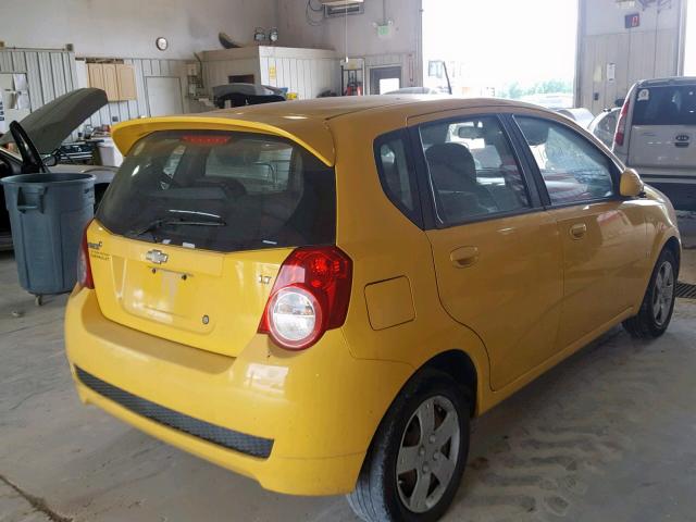 KL1TD66E29B649041 - 2009 CHEVROLET AVEO LS YELLOW photo 4