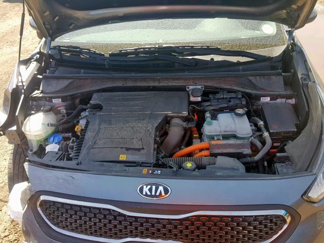 KNDCB3LC7J5123975 - 2018 KIA NIRO FE BROWN photo 7