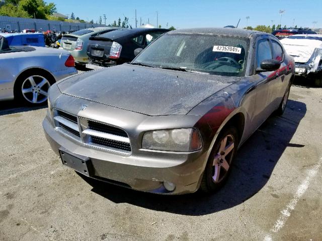 2B3KA33G18H144522 - 2008 DODGE CHARGER SX GREEN photo 2