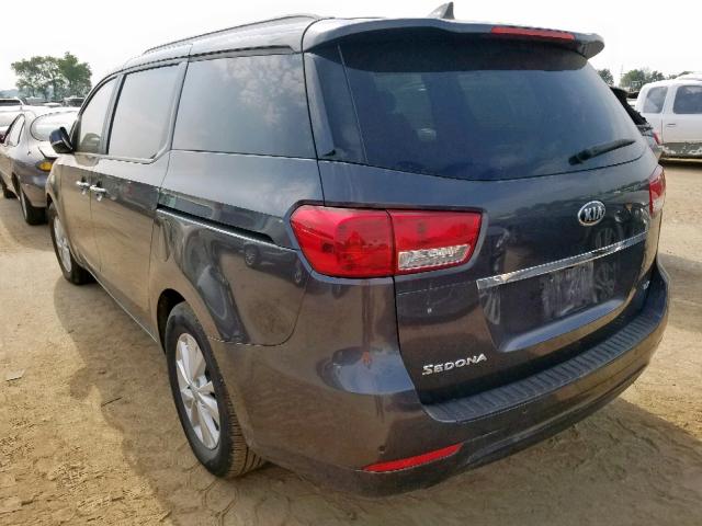 KNDMB5C10J6379142 - 2018 KIA SEDONA LX GRAY photo 3