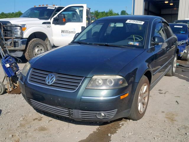 WVWPD63B84P251283 - 2004 VOLKSWAGEN PASSAT GLS GREEN photo 2