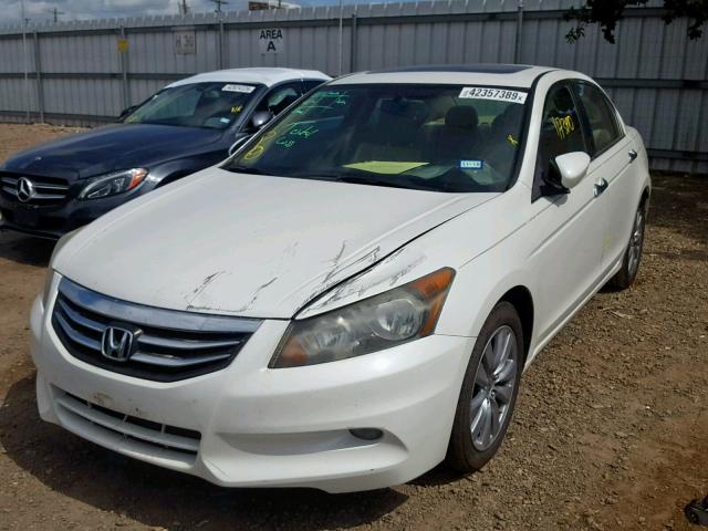 1HGCP3F88CA039118 - 2012 HONDA ACCORD EXL WHITE photo 2