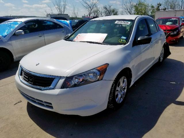 JHMCP26449C008451 - 2009 HONDA ACCORD LXP WHITE photo 2