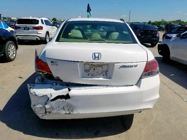 JHMCP26449C008451 - 2009 HONDA ACCORD LXP WHITE photo 9