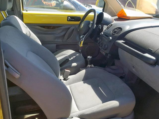 3VWBC21C6XM454049 - 1999 VOLKSWAGEN NEW BEETLE ყვითელი ფოტო 5