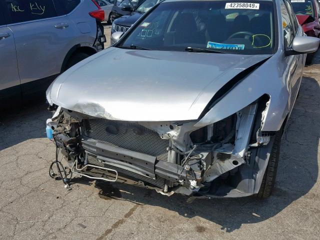 1HGCP26499A058647 - 2009 HONDA ACCORD LXP SILVER photo 9