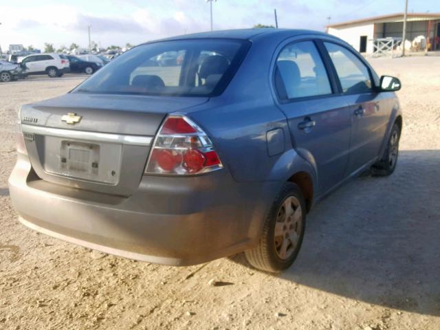 KL1TD56E49B376579 - 2009 CHEVROLET AVEO LS GRAY photo 4